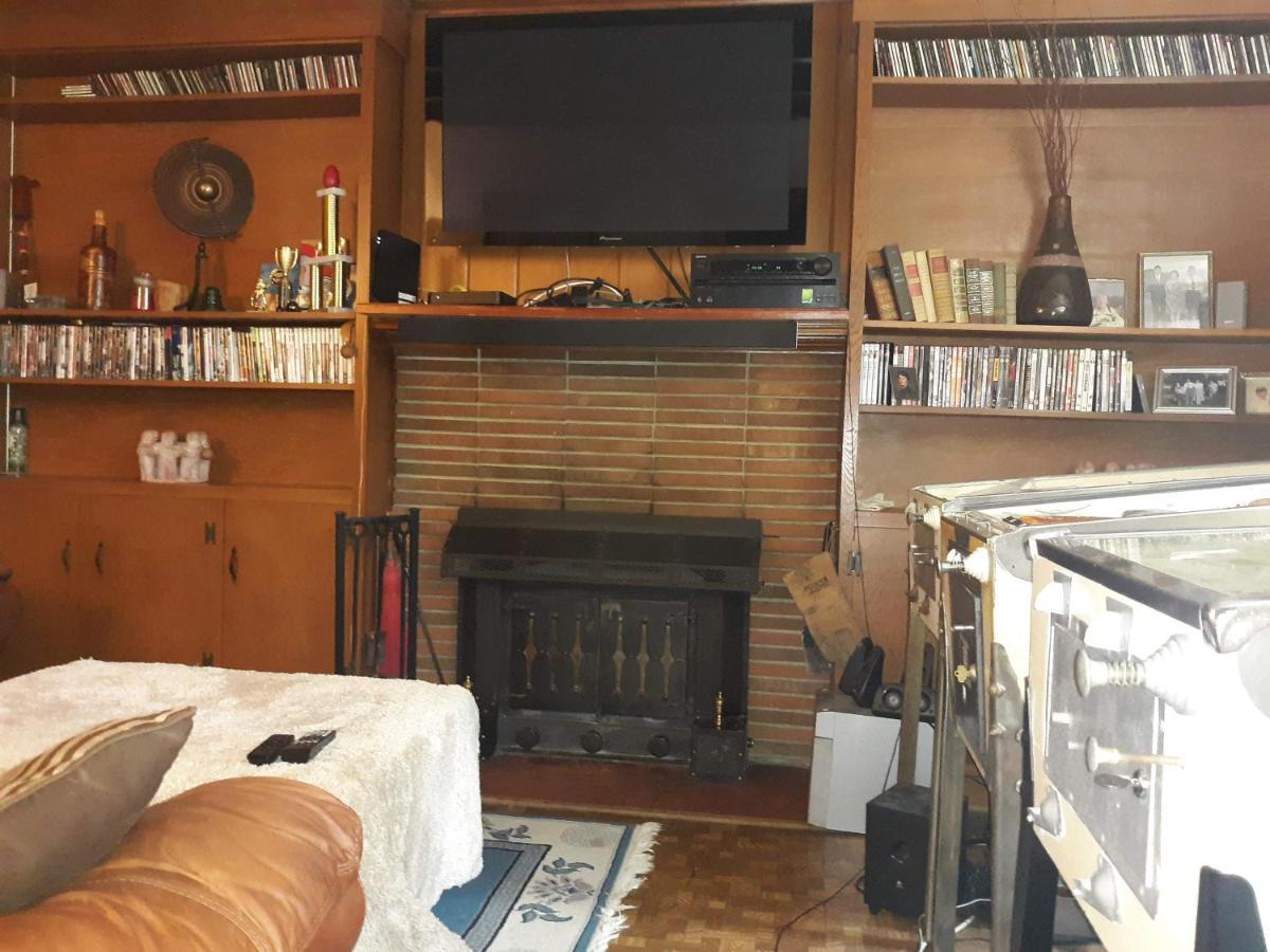 Quiet, Clean House W/ Steel Balls Bed and Breakfast Richmond Exteriör bild